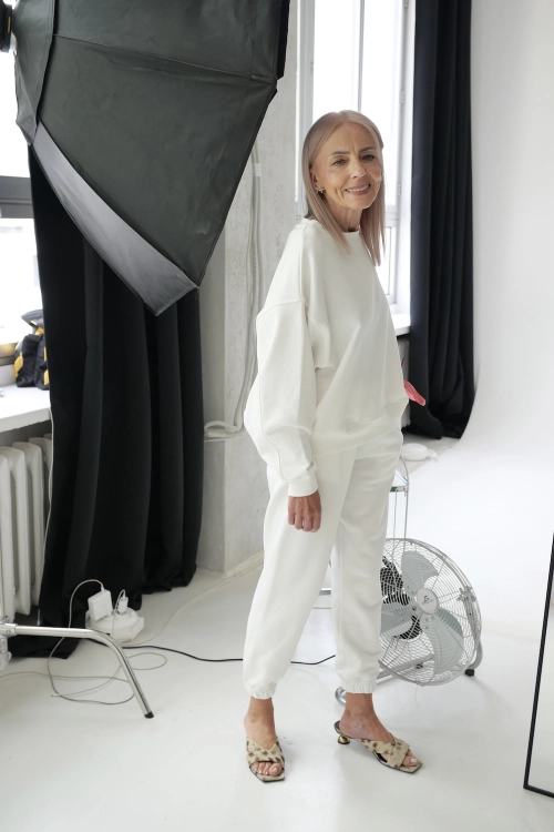 hanna off white.jpeg