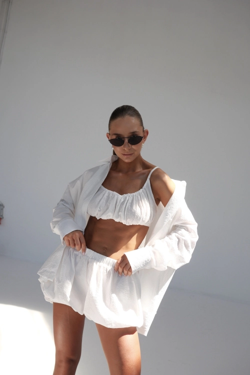 calma white.jpeg
