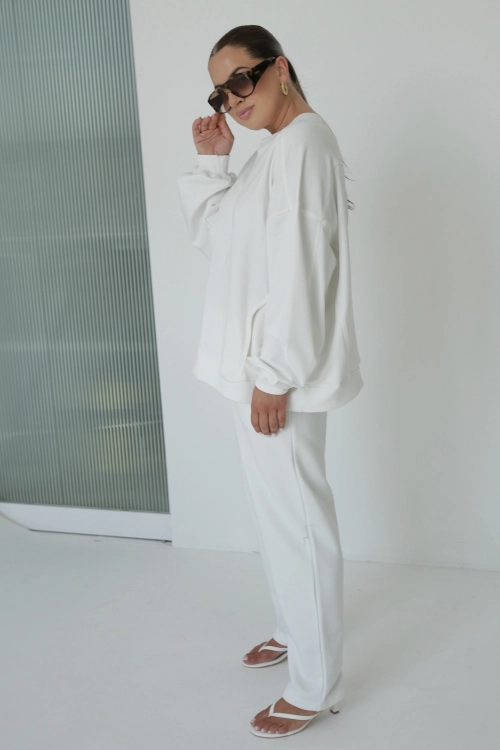 samba off white.jpeg