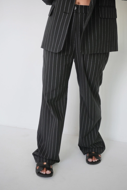 silo black stripes.jpeg