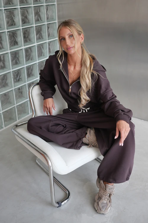 Dres-Malmo-brown-4.jpg