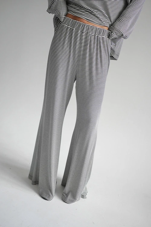 Set-Flavi-black-stripes-5.jpg