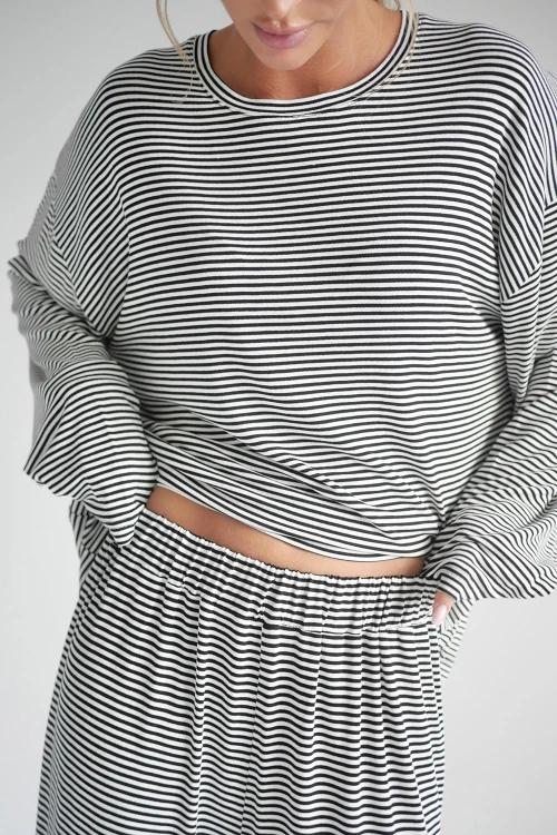 Set-Flavi-black-stripes-6.jpg