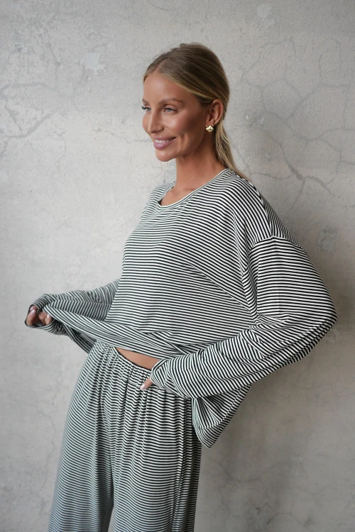 Set-Flavi-black-stripes-7.jpg
