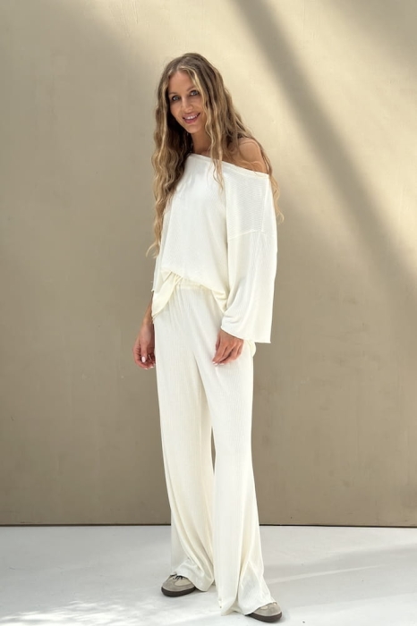 mela off white.jpeg