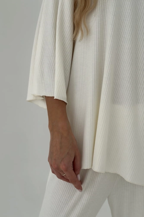 mela off white.jpeg