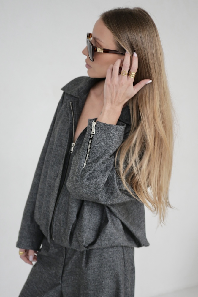 monochromatyczny czarny zestaw do biura styl profesjonalny