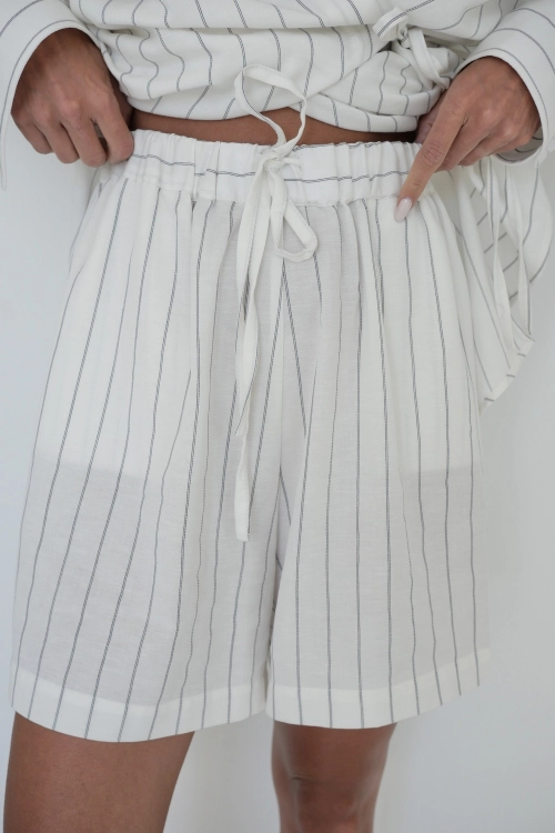 ritz off white.jpeg