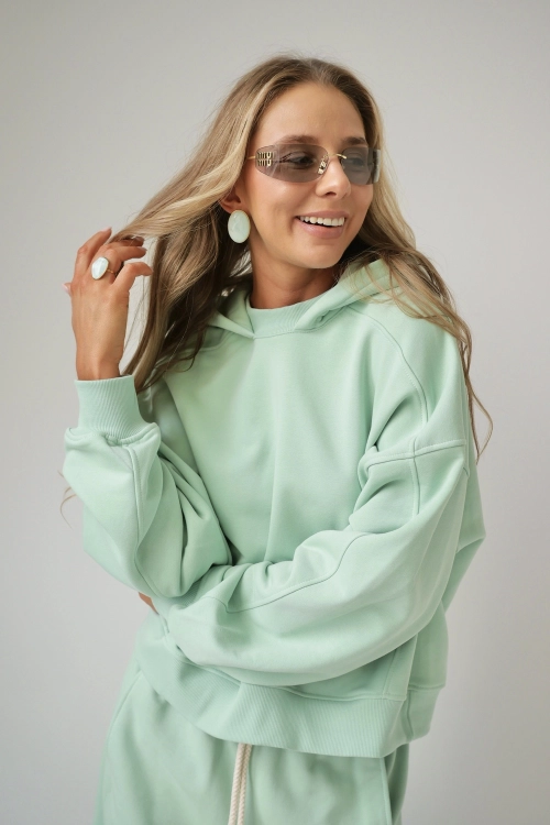 pastel mint 222.jpeg