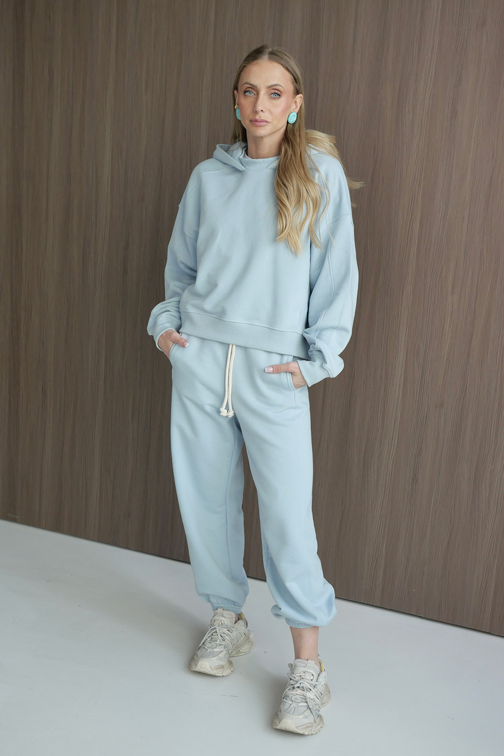 garderoba kapsułowa sporty chic blue set