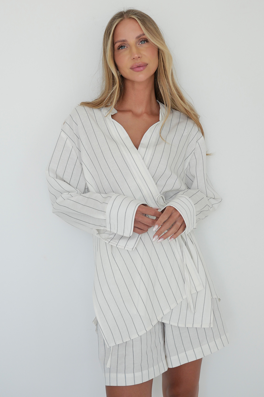 quiet luxury outfit off white premium women
