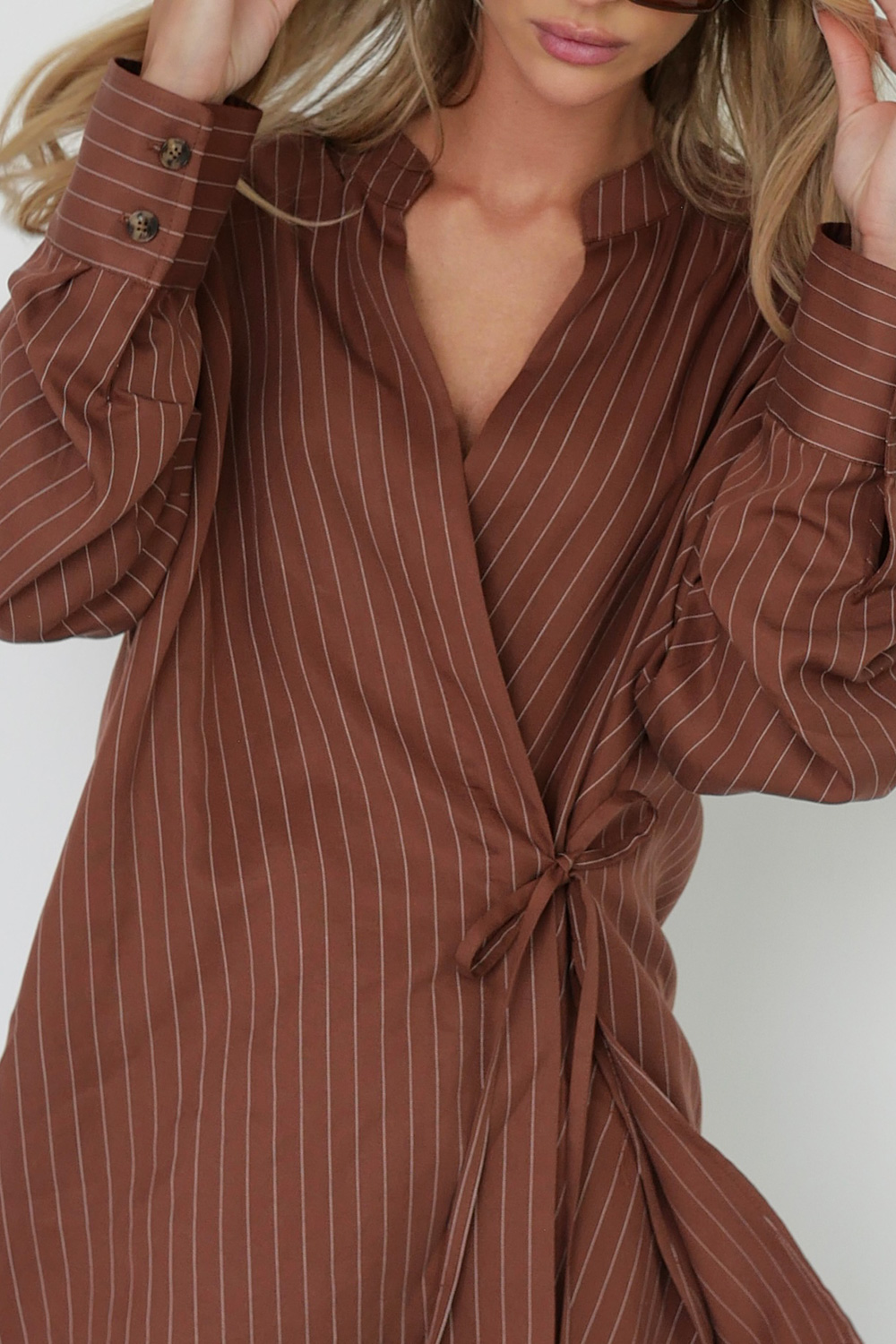 classy casual lato caramel monochromatic style