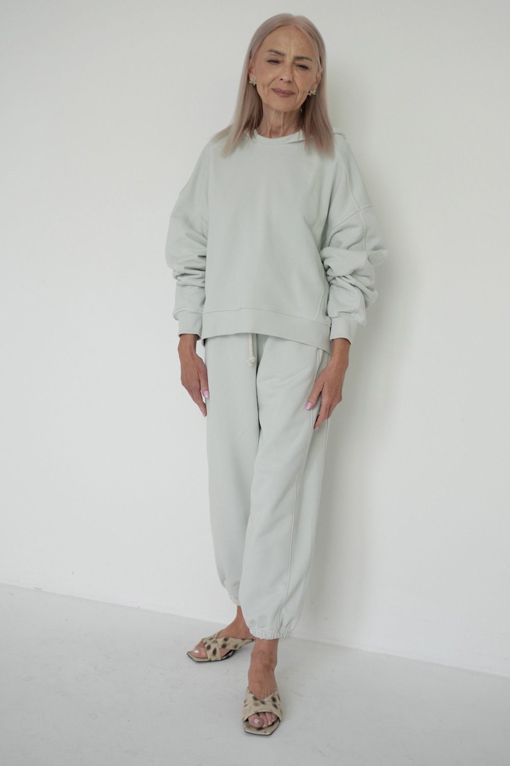 Dres Iga Sage - nordic fashion