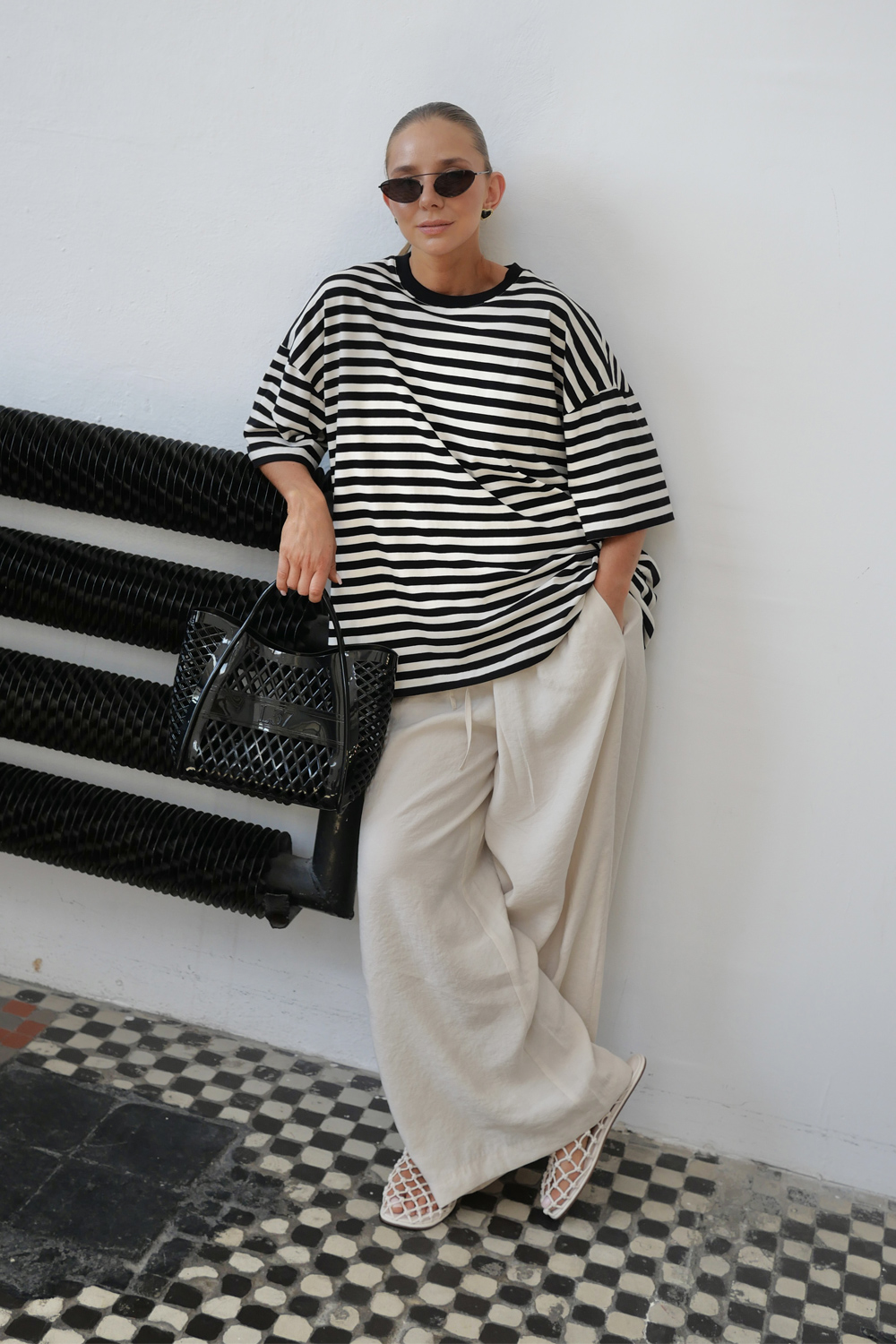 T-shirt Mandre black off white detal