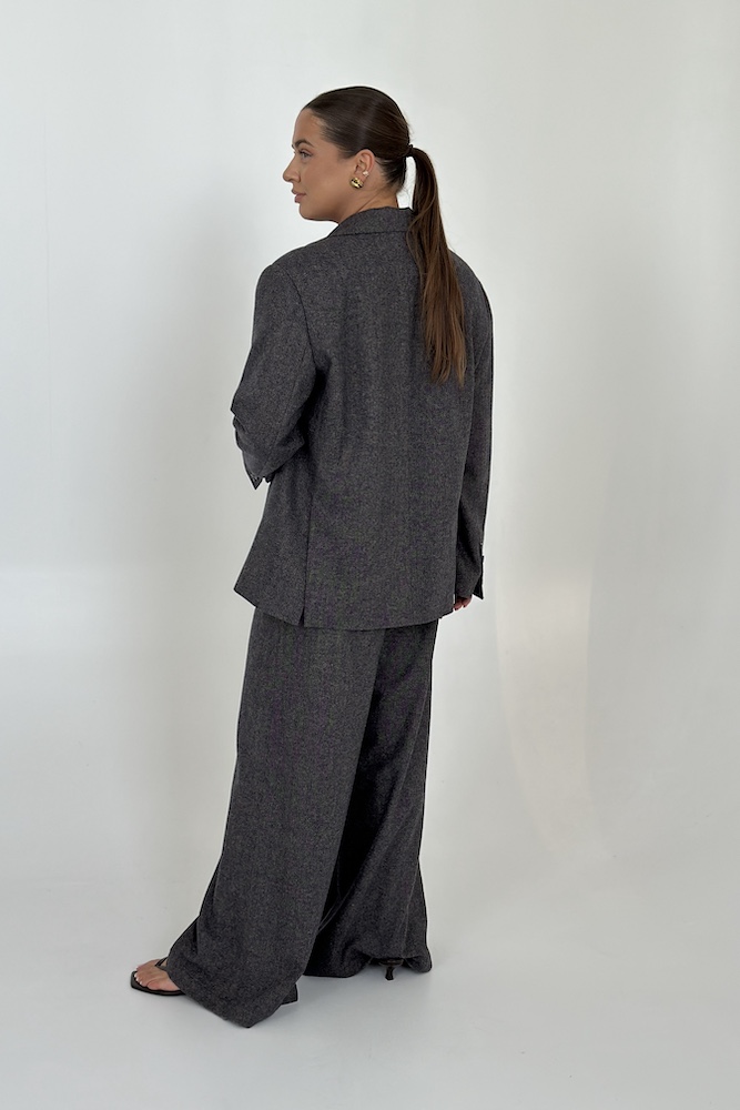 Garnitur Tess Navy - jesienna elegancja