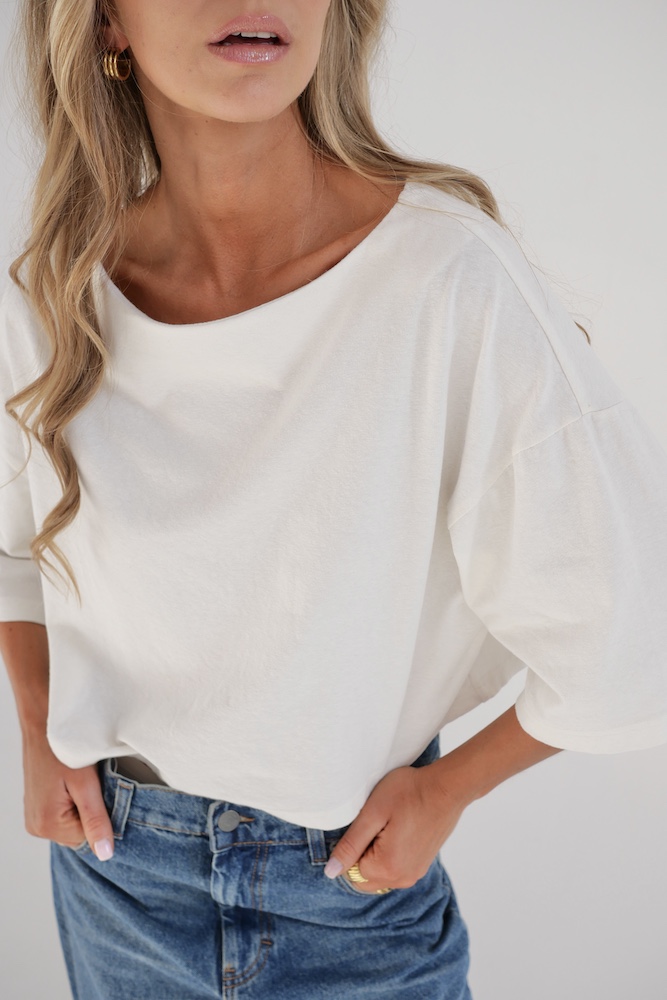 klasyczny t-shirt damski Kia off white