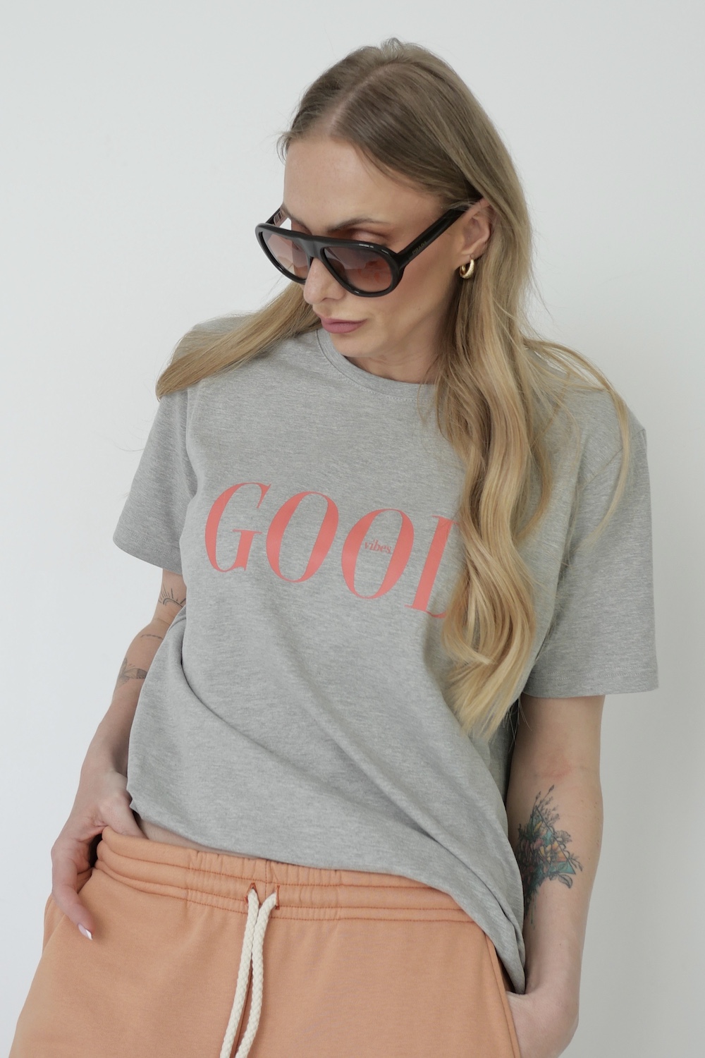 T-shirt Darcie Good Vibes Melange Coral